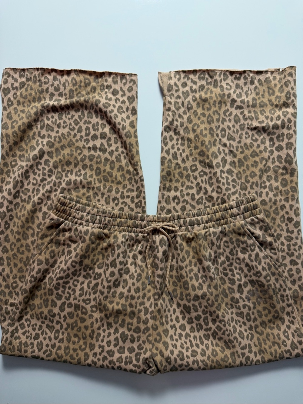NWT PINK VS Animal Print Soft Fleece Sweatpants, Size XXL